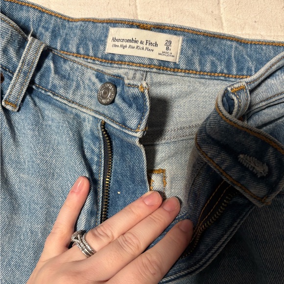 A&F High Rise -8R - Picture 2 of 4